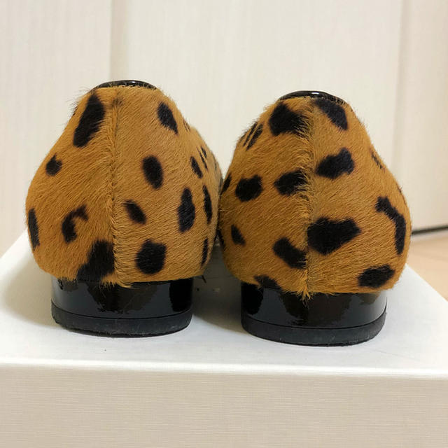 Charlotte Olympia(シャルロットオリンピア)の【シャーロットオリンピア】KITTY ヘアカーフフラットシューズ レディースの靴/シューズ(バレエシューズ)の商品写真