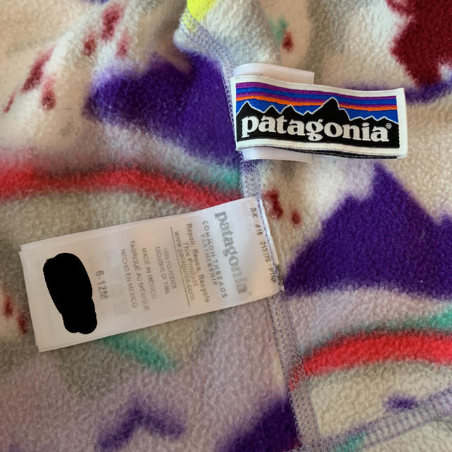 patagonia(パタゴニア)のpatagonia ベビー・シンチラ・カーディガン 6-12M キッズ/ベビー/マタニティのベビー服(~85cm)(ジャケット/コート)の商品写真