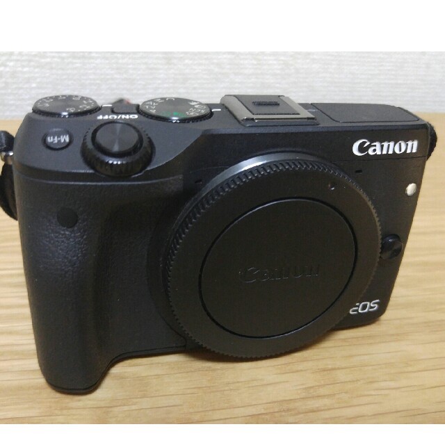 Canon(キヤノン)のCanon EOS M3 ボディ スマホ/家電/カメラのカメラ(ミラーレス一眼)の商品写真
