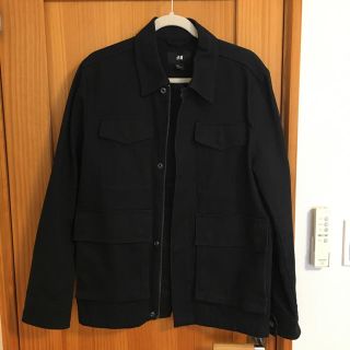 エイチアンドエム(H&M)の【ほぼ新品】H &M ジャケット 黒(カバーオール)