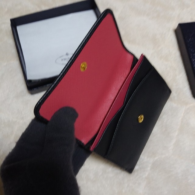 PRADA　マルチカラー財布