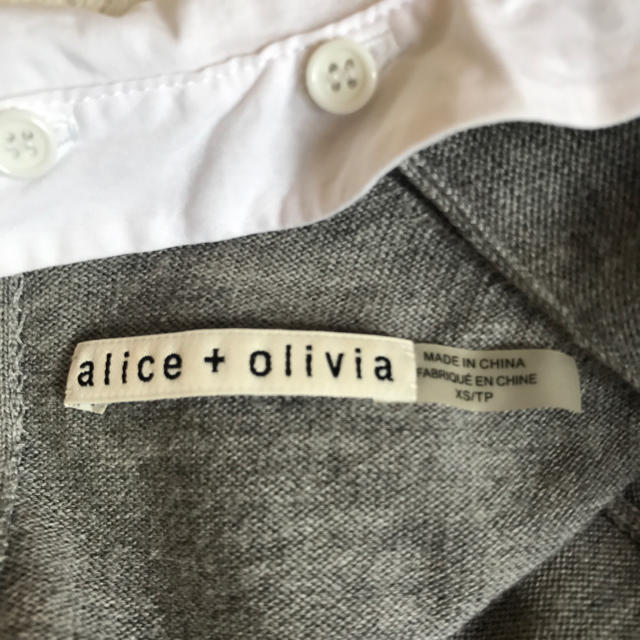 Alice+Olivia(アリスアンドオリビア)の20日迄のお値下げ✨Alice+Olivia  襟付きニットセーター レディースのトップス(ニット/セーター)の商品写真