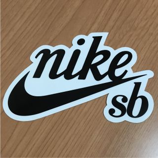 ナイキ(NIKE)の【縦8.7cm横13.5cm】NIKE SBステッカー(ステッカー)