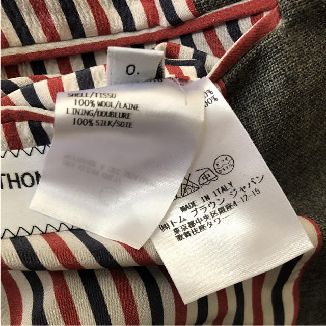 THOM BROWNE(トムブラウン)のTHOM BROWNE  ショートテーラードジャケット サイズ38 レディースのジャケット/アウター(テーラードジャケット)の商品写真