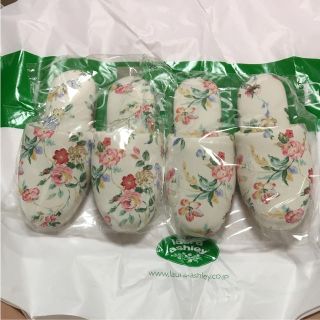 ローラアシュレイ(LAURA ASHLEY)のXmasセール  ローラアシュレイ  スリッパ2足セット  新品(スリッパ/ルームシューズ)