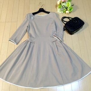 フォクシー(FOXEY)の【美品】フォクシー♡デイジーリン♡ロジーリリー(ひざ丈ワンピース)