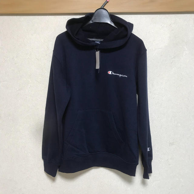 Champion(チャンピオン)の新品 Champion ロゴ パーカー スウェット ネイビー 160 レディース キッズ/ベビー/マタニティのキッズ服男の子用(90cm~)(その他)の商品写真