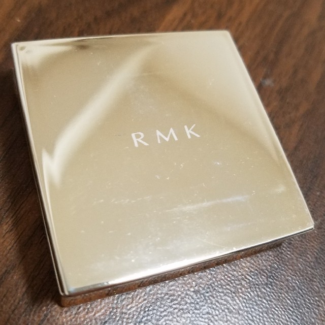 RMK(アールエムケー)のほぼ未使用♡限定品！RMKガレードスコープチークス 01コーラルピンク コスメ/美容のベースメイク/化粧品(チーク)の商品写真