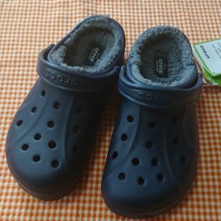 クロックス(crocs)のクロックス winter clog ネイビー&チャコール M9W11(サンダル)