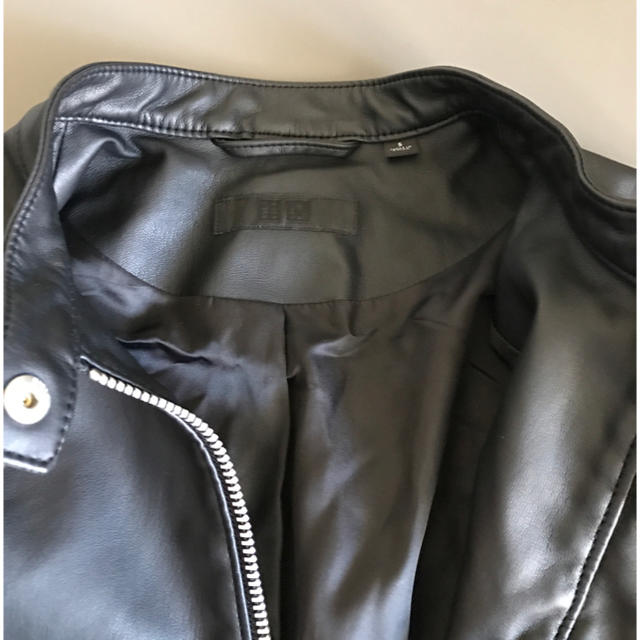 UNIQLO(ユニクロ)のユニクロ ネオライダースジャケット 黒  Sサイズ レディースのジャケット/アウター(ライダースジャケット)の商品写真