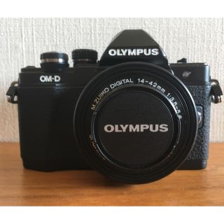 オリンパス(OLYMPUS)のオリンパス E-M10 Mark II ダブルズームキット(ミラーレス一眼)