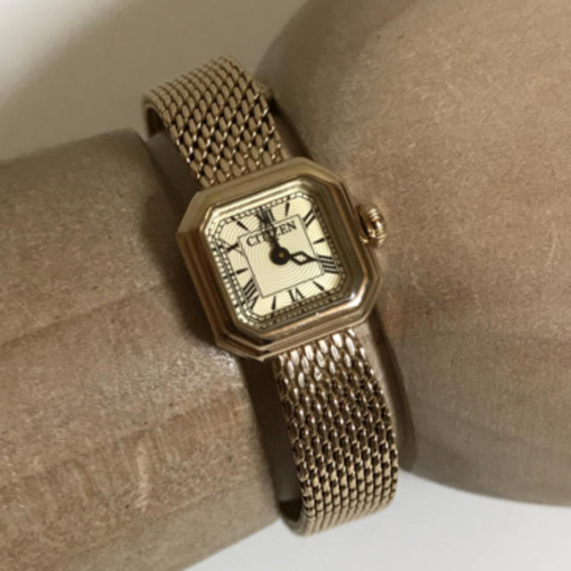 CITIZEN(シチズン)のHIROB Sur Mesure×CITIZEN  腕時計 電池式 ゴールド レディースのファッション小物(腕時計)の商品写真
