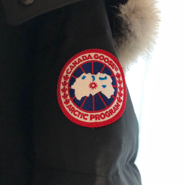 CANADA GOOSE(カナダグース)の☆大人気商品☆ 新品 カナダグース ウィンダムパーカー メンズのジャケット/アウター(ダウンジャケット)の商品写真