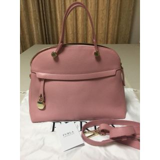 フルラ(Furla)のフルラ パイパーMサイズ ピンク(ハンドバッグ)