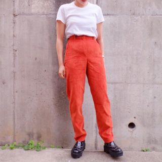 ユナイテッドアローズ(UNITED ARROWS)のユナイテッドアローズ 新品タグ付きコーデュロイパンツ42/スラックス(カジュアルパンツ)