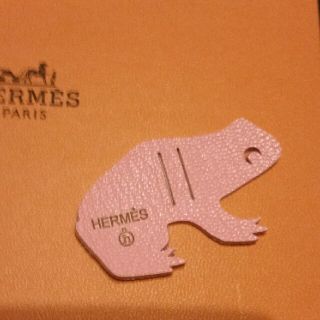 エルメス(Hermes)のエルメス　プティアッシュ　カエル(バッグチャーム)