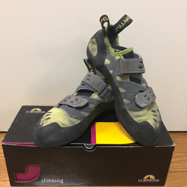 LA SPORTIVA(スポルティバ)のクライミングシューズ La Sportiva Tarantula サイズ41 スポーツ/アウトドアのアウトドア(登山用品)の商品写真