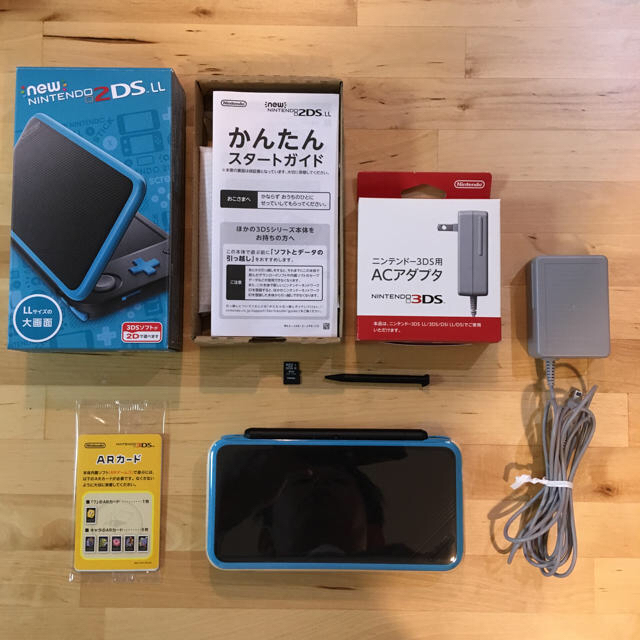 Newニンテンドー 2DS LL 本体 ＋ 純正ACアダプター 2