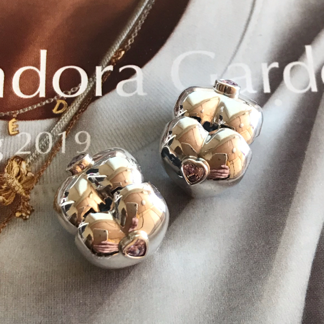 パンドラ　PANDORA 両面14kハートグリップ