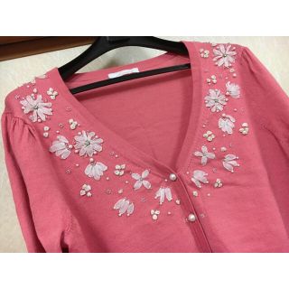 アベニールエトワール(Aveniretoile)の新品☆ Aveniretoile♡ビジュー×お花×パールボタン♡ (カーディガン)