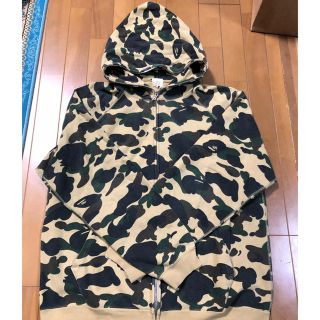 アベイシングエイプ(A BATHING APE)のAPE 1st カモパーカー(パーカー)