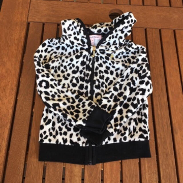 Juicy Couture(ジューシークチュール)のJuicy couture 豹柄 女児古着セットアップ キッズ/ベビー/マタニティのキッズ服女の子用(90cm~)(その他)の商品写真