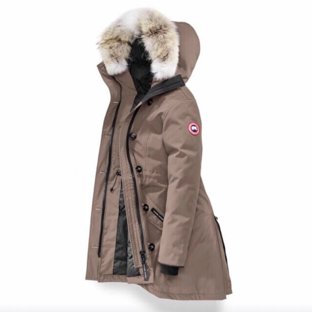 CANADA GOOSE(カナダグース)の正規店購入 カナダグース ロスクレアパルカ FF XS TAN ベージュ系 レディースのジャケット/アウター(ダウンジャケット)の商品写真