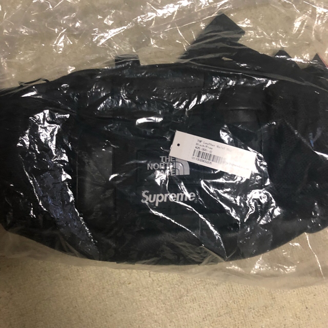 SupremeThe North FaceLeaWaist Bag