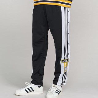 アディダス(adidas)の激レア商品 アディダス トラックパンツS(その他)