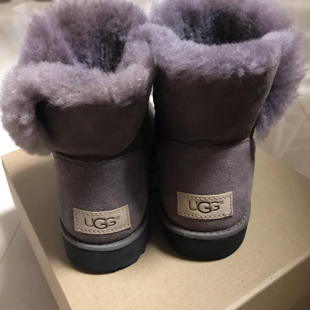 UGG(アグ)の新品♡UGG♡ CLASSIC CUFF MINI レディースの靴/シューズ(ブーツ)の商品写真