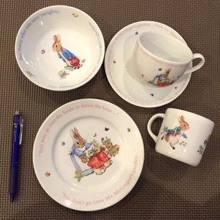 ウェッジウッド(WEDGWOOD)の値下げ☆新品未使用ウェッジウッド ★ピーターラビット食器★離乳食に(離乳食器セット)