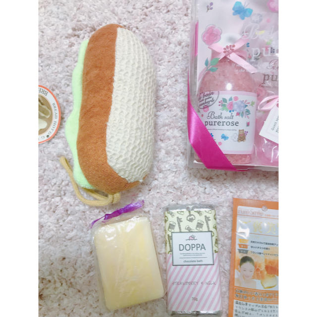 SKIN FOOD(スキンフード)の【全て新品】入浴用化粧品 10点セット コスメ/美容のボディケア(入浴剤/バスソルト)の商品写真