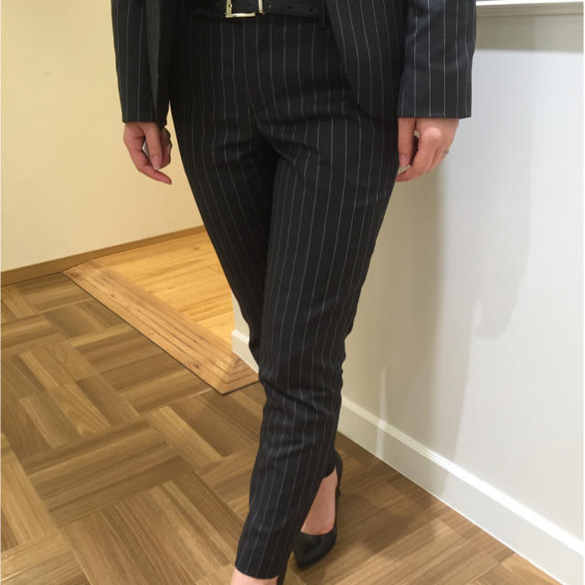 THE SUIT COMPANY(スーツカンパニー)のスーツカンパニー  クロップドパンツ レディースのフォーマル/ドレス(スーツ)の商品写真