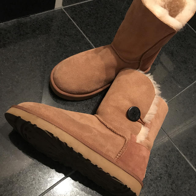 極美品 UGG ムートンブーツ チェスナット