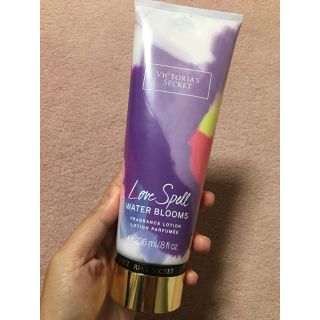 ヴィクトリアズシークレット(Victoria's Secret)の日本未発売 VSボディークリーム☆ 新品(ボディクリーム)