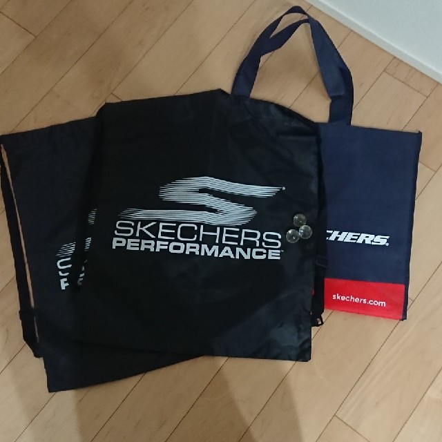 SKECHERS(スケッチャーズ)のSKECHERS ショップ袋 レディースのバッグ(トートバッグ)の商品写真