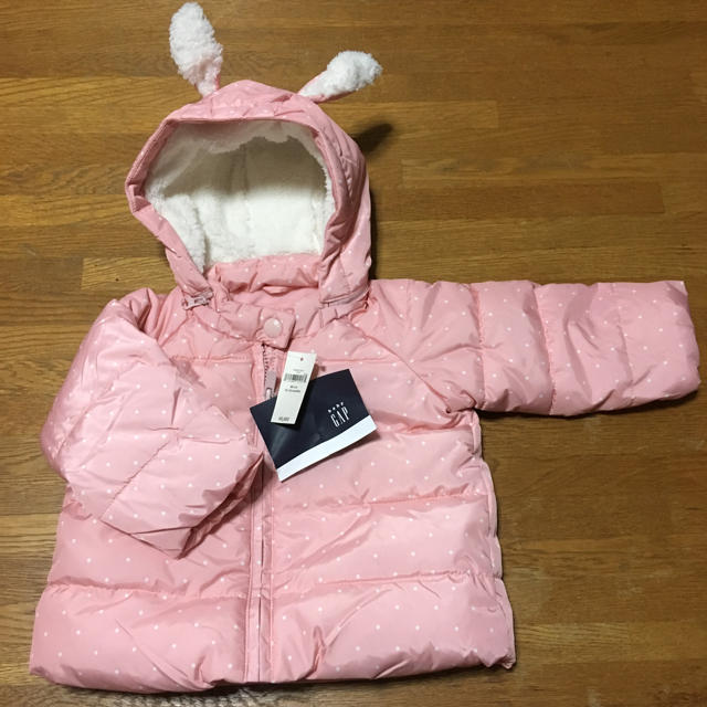 babyGAP(ベビーギャップ)のbaby GAP 新品未使用ダウンコート 80 キッズ/ベビー/マタニティのベビー服(~85cm)(ジャケット/コート)の商品写真