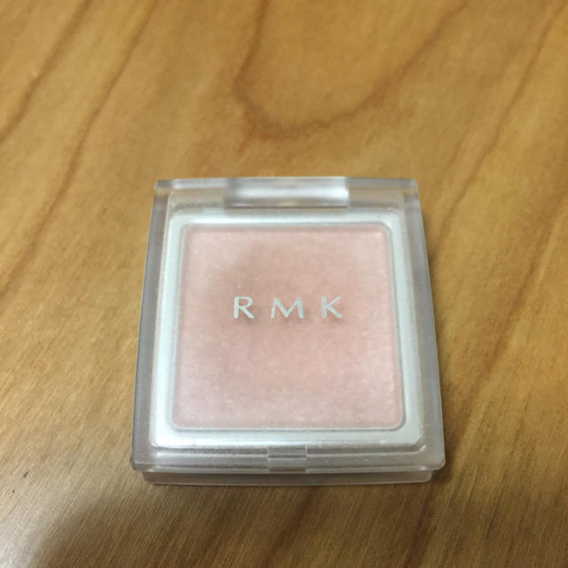 RMK(アールエムケー)のRMK アイシャドウ ピンクベージュ コスメ/美容のベースメイク/化粧品(アイシャドウ)の商品写真