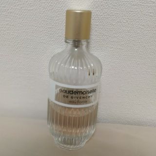 ジバンシィ(GIVENCHY)のオードモワゼル　ジバンシィ(香水(女性用))