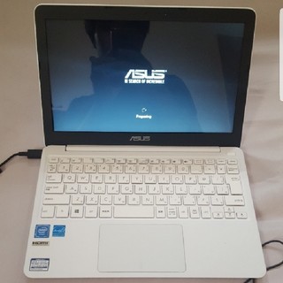 エイスース(ASUS)のsus e200h ノートパソコン(ノートPC)