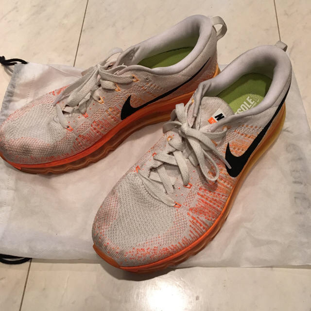 NIKE - ナイキ フライニット エアマックス 2014夏モデルの通販 NIKE - ナイキ フライニット エアマックス 2014夏モデルの通販