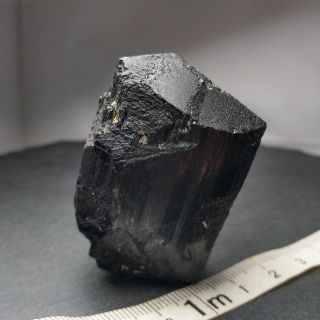 ブラックトルマリン　少し大きめ　鉱物標本(その他)