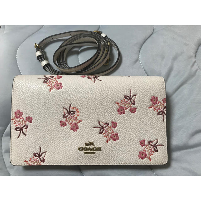 coach 本物 コーチ ショルダー 長財布 クラッチ 花柄 現行品 | フリマアプリ ラクマ