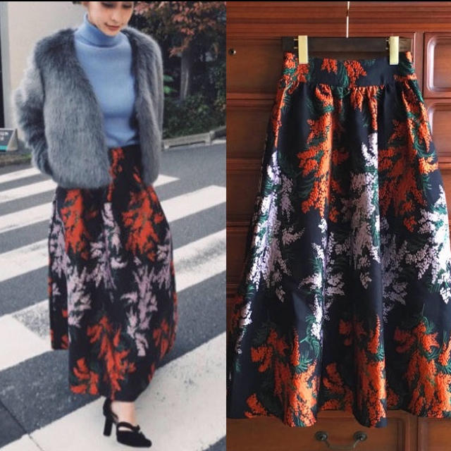 Ameri VINTAGE(アメリヴィンテージ)の【週末限定値下げ】WISTERIA JACQUARD FLARE SKIRT レディースのスカート(ひざ丈スカート)の商品写真