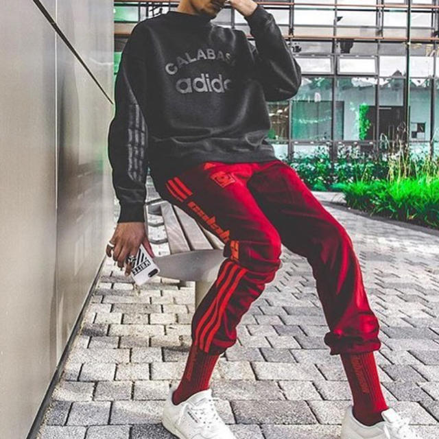 最安値 yeezy calabasas トラックパンツ マルーン