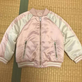 ベビーギャップ(babyGAP)の《ゆまち様ご予約》サテン中綿ジャンパー スタジャン スカジャン 100(ジャケット/上着)