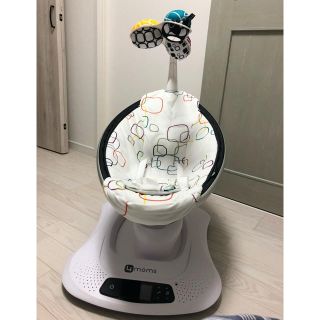 ベビービョルン(BABYBJORN)の【美品】ママルー 4.0 電動バウンサー(その他)