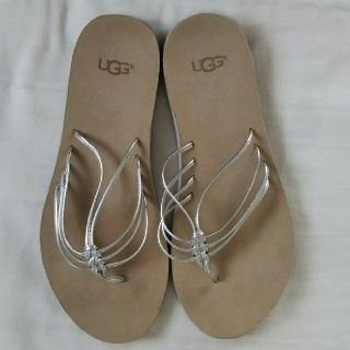 アグ(UGG)の正規品！UGGサンダル(サンダル)