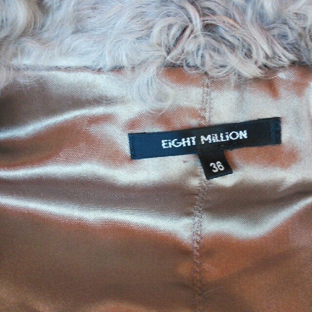 Samantha Thavasa(サマンサタバサ)のeight　million　ファーベスト　ラム レディースのジャケット/アウター(毛皮/ファーコート)の商品写真
