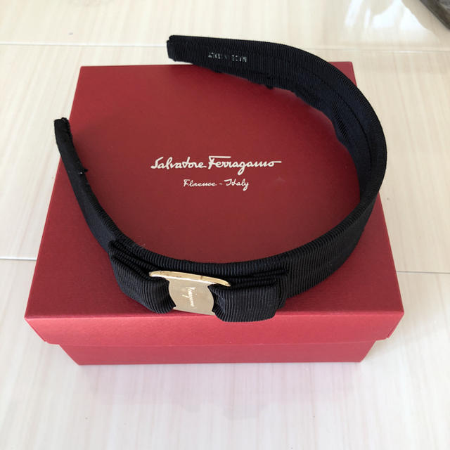 Salvatore Ferragamo - フェラガモ ︎リボンカチューシャの通販 by くまちゃん｜サルヴァトーレフェラガモならラクマ